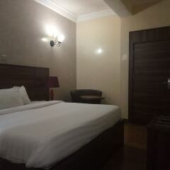 Top Rank Hotel Galaxy Enugu Энугу комната для гостей фото 3