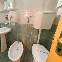 Отель Hostel Centar Сербия, Белград - отзывы, цены и фото номеров - забронировать отель Hostel Centar онлайн ванная