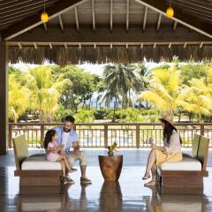 Отель Indura Beach & Golf Resort, Curio Collection by Hilton фитнесс-зал фото 4