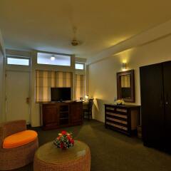 St. Lachlan Hotel & Suites комната для гостей