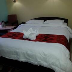 Отель Fewa Holiday Inn Непал, Покхара - отзывы, цены и фото номеров - забронировать отель Fewa Holiday Inn онлайн комната для гостей фото 4