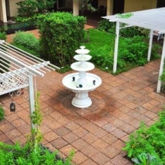 Отель Feung Nakorn Balcony Rooms & Cafe Бангкок фото 9