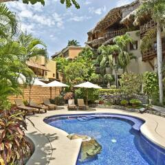 Отель La Villa Luz Adults Only бассейн