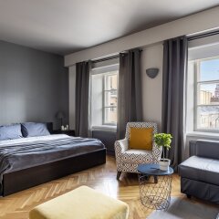 Гостиница Little Italy Apartment 140m2 в Санкт-Петербурге отзывы, цены и фото номеров - забронировать гостиницу Little Italy Apartment 140m2 онлайн Санкт-Петербург комната для гостей фото 5
