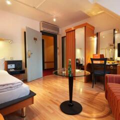 Hotel Nestroy комната для гостей фото 3