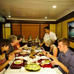 Отель Legend Halong Private Cruise питание