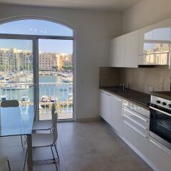 Отель Sunrise Yacht Marina - Sliema Valletta в номере