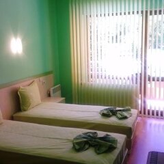 Family Hotel Enica Правец