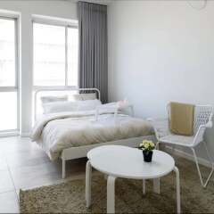 Rabin Square Amazing 3BR 140 SQM Apt Израиль, Тель-Авив - отзывы, цены и фото номеров - забронировать отель Rabin Square Amazing 3BR 140 SQM Apt онлайн комната для гостей фото 2