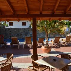 Отель La Aldea Suites гостиничный бар