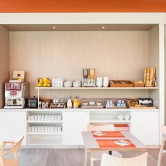 Отель Aparthotel Adagio access Paris Massy Gare TGV питание