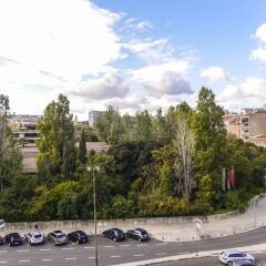 Апартаменты Apartment With 4 Bedrooms in Lisboa, With Wonderful City View, Furnish парковка