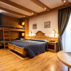 Hotel Posta Форни-ди-Сопра сейф в номере