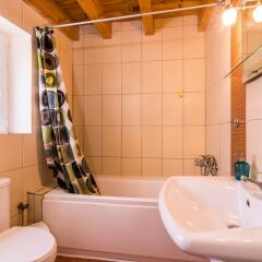 Отель Seaview Old Town Apt Calypso Греция, Корфу - отзывы, цены и фото номеров - забронировать отель Seaview Old Town Apt Calypso онлайн ванная