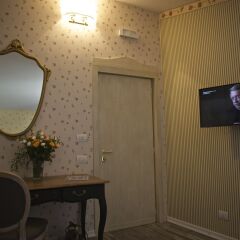 Hotel Terme Olimpia сейф в номере
