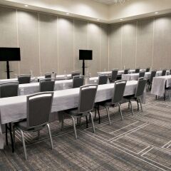 Отель Hilton Minneapolis Bloomington Блумингтон