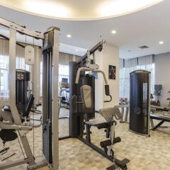 The Narathiwas Hotel & Residence Sathorn Bangkok фитнесс-зал фото 3