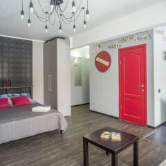 Гостиница LOFT78 Red Doors в Санкт-Петербурге отзывы, цены и фото номеров - забронировать гостиницу LOFT78 Red Doors онлайн Санкт-Петербург комната для гостей фото 3