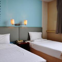 Отель Piao Home Inn Beijing Qianmen Китай, Пекин - отзывы, цены и фото номеров - забронировать отель Piao Home Inn Beijing Qianmen онлайн комната для гостей фото 5