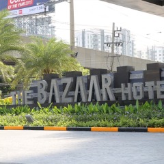 The Bazaar Hotel парковка