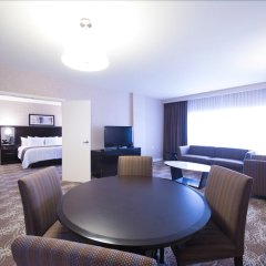 DoubleTree by Hilton Hotel Binghamton in Binghamton, United States of America from 197$, photos, reviews - zenhotels.com guestroom photo 3