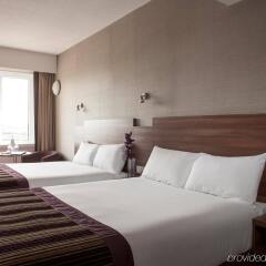 Отель Jurys Inn Glasgow Великобритания, Глазго - отзывы, цены и фото номеров - забронировать отель Jurys Inn Glasgow онлайн комната для гостей фото 4