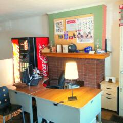 The Wayfaring Buckeye Hostel питание