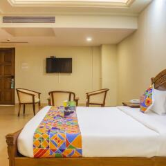 Отель FabHotel Prazeres Boutique PanajI комната для гостей