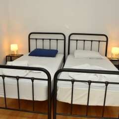 Апартаменты Filopappou view renovated apartment комната для гостей