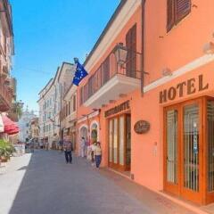 Hotel Loreto Лорето