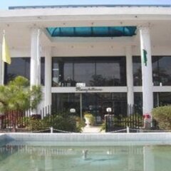 Dreamland Hotel in Islamabad, Pakistan from 37$, photos, reviews - zenhotels.com pool