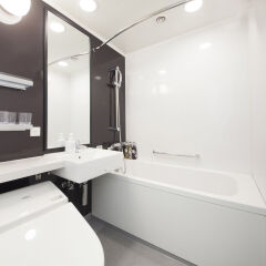 Отель Richmond Hotel Tokyo Suidobashi Япония, Токио - отзывы, цены и фото номеров - забронировать отель Richmond Hotel Tokyo Suidobashi онлайн ванная