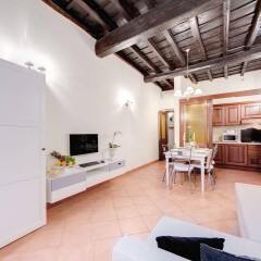 Апартаменты Elegant Apartment Behind The Colosseum Рим комната для гостей фото 2