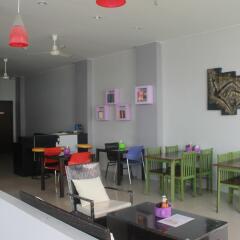 Отель Holiday Home Patong гостиничный бар