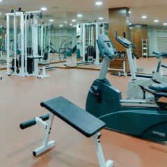 Отель Hesperia Sant Joan Suites Испания, Сан-Жоан-Деспи - 5 отзывов об отеле, цены и фото номеров - забронировать отель Hesperia Sant Joan Suites онлайн фитнесс-зал