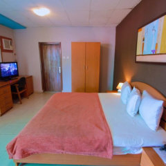 Carliza Hotel Apapa in Ikeja, Nigeria from 102$, photos, reviews - zenhotels.com guestroom