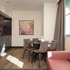 Отель Roomzzz Manchester Corn Exchange комната для гостей