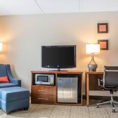 Comfort Inn The Pointe In Niagara Falls United States Of America