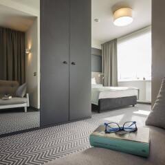 So Stay Hotel комната для гостей