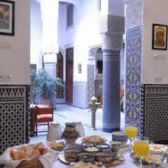 Отель Riad Tayba Марокко, Фес - отзывы, цены и фото номеров - забронировать отель Riad Tayba онлайн питание