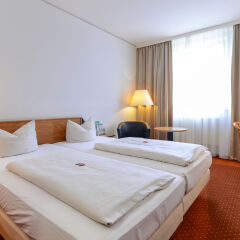 NOVINA HOTEL Südwestpark Nürnberg комната для гостей фото 4