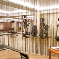 Отель Courtyard by Marriott Düsseldorf Seestern фитнесс-зал