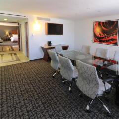 Отель Holiday Inn Trade Center Мехико спа