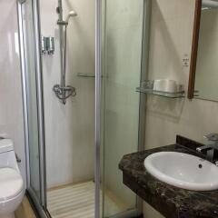 Отель Central International Apartment Guangzhou Китай, Гуанчжоу - отзывы, цены и фото номеров - забронировать отель Central International Apartment Guangzhou онлайн ванная