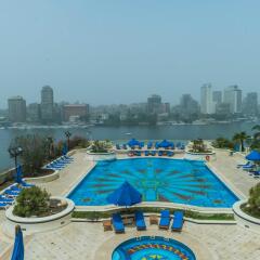 Отель Grand Nile Tower бассейн
