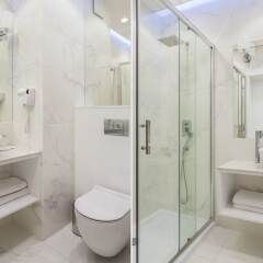 Отель Chopin Apartments Mennica Польша, Варшава - отзывы, цены и фото номеров - забронировать отель Chopin Apartments Mennica онлайн ванная фото 2