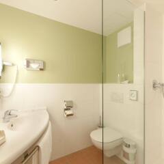 Отель ibis München City Süd ванная