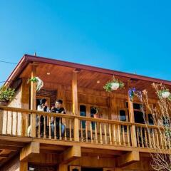 Отель Tavan Heaven Homestay Шапа балкон