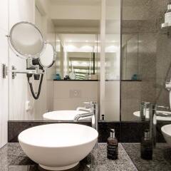 Отель Motel One Munchen-Olympia Gate Мюнхен ванная фото 2