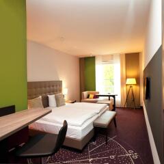 Отель Steigenberger Parkhotel Braunschweig комната для гостей